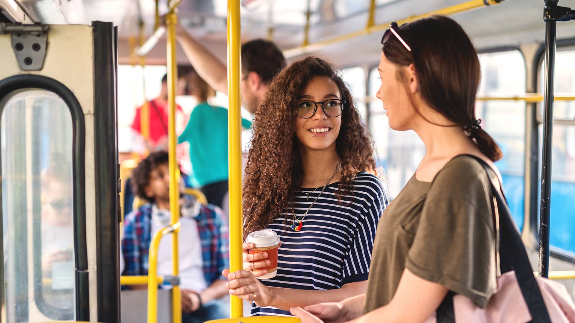 Cómo funciona el transporte público en Miami y cómo recargar tarjeta easy card.